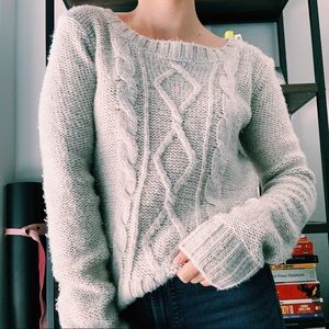COZY CABLE KNIT CREAM SWEATER
